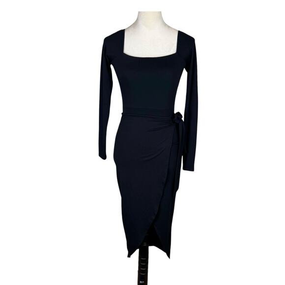 Lulu’s NWT Truly Timeless Black Long Sleeve Fitted Stretch Midi Wrap Dress - Picture 2 of 13